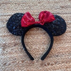 Disney Minnie Mouse Ears Sequin Black and Red Bow Headband